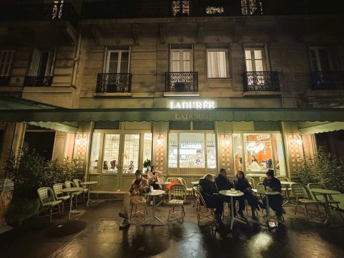 Ladurée Macaroon Shop